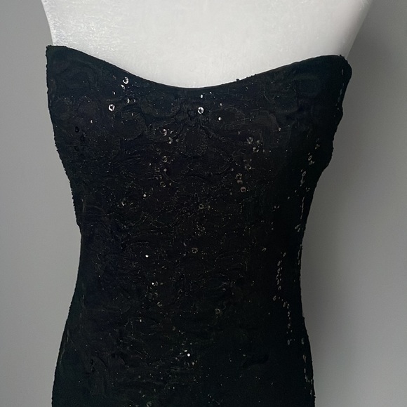 Eclipse Black Lace Sequin Dress 🖤 - Picture 4 of 7